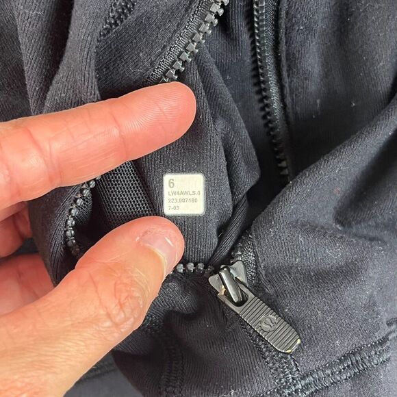 Lululemon Define Black Jacket Full Zip Square Dot Womens 6 W4AWLS Athletic *Read - Picture 6 of 12